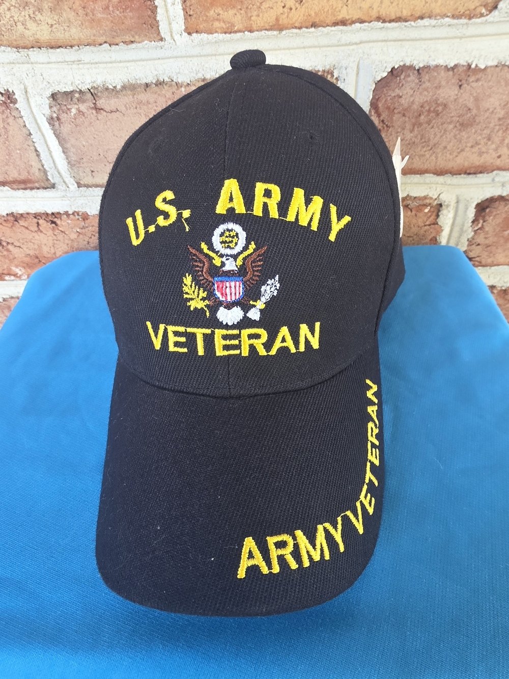U.S. Army Veteran Embroidered Black Cap - Military Emblem Hat